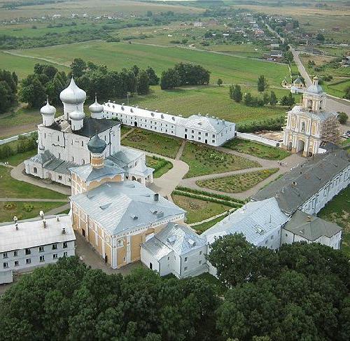 Варлаама-Хутинського монастир як доїхати