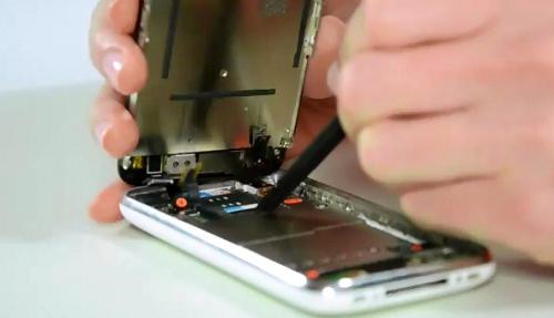 Заміна батареї iPhone 4 своїми руками. Або не ризикувати?